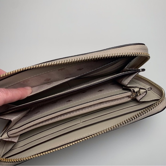 Kate Spade Large Continental Wallet in Warm Beige - 1616 - Picture 11 of 16